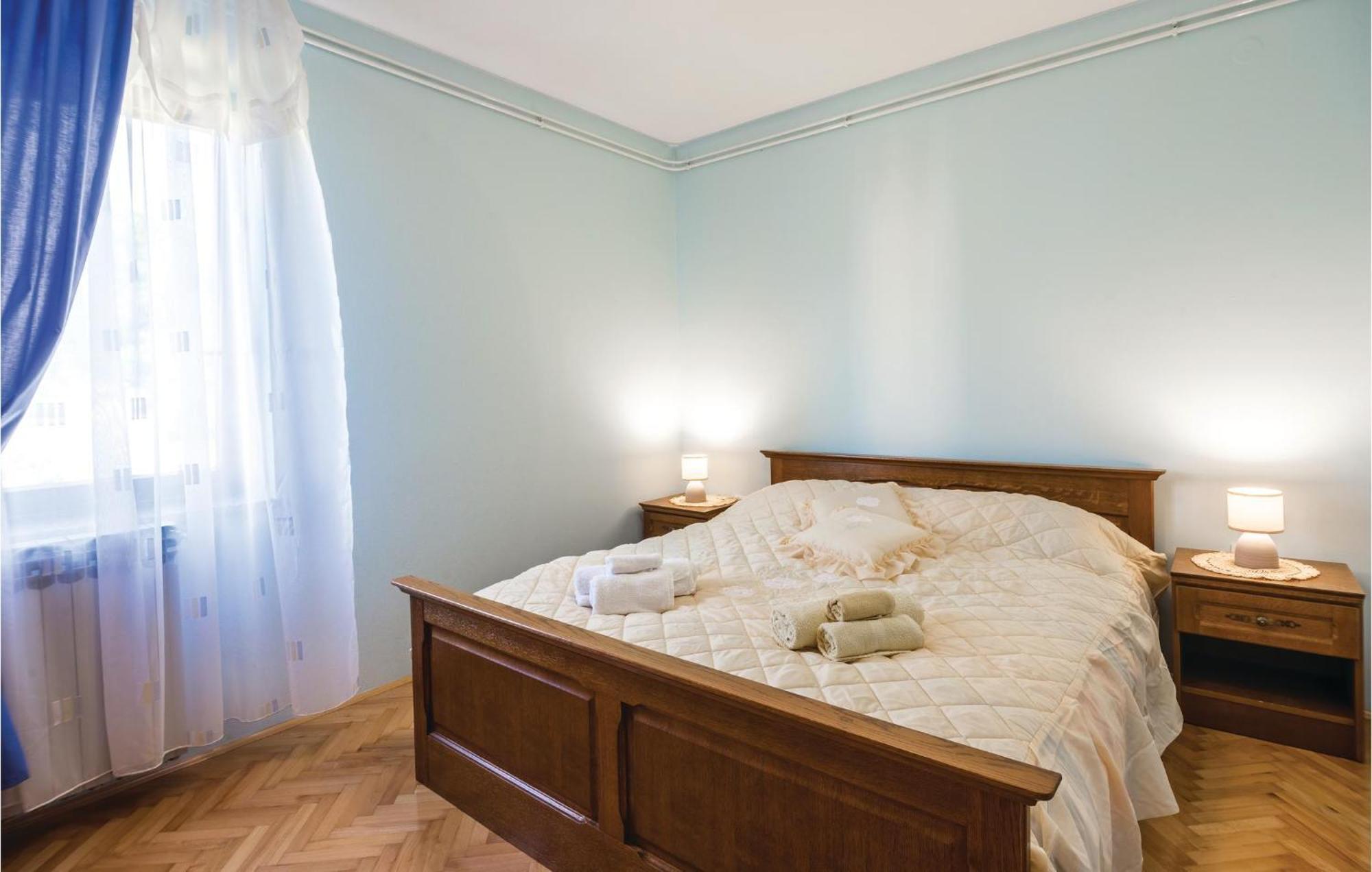 Amazing Apartment In Veprinac With Kitchen Kültér fotó